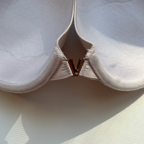 Victoria’s Secret racerback front snap closure 36C in EUC - Picture 2 of 8